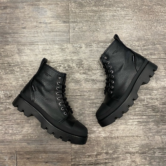 Michael Kors boots - Picture 2 of 8